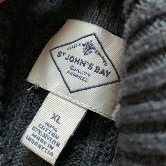 Grey turtle neck sweater - Picture 2 of 5